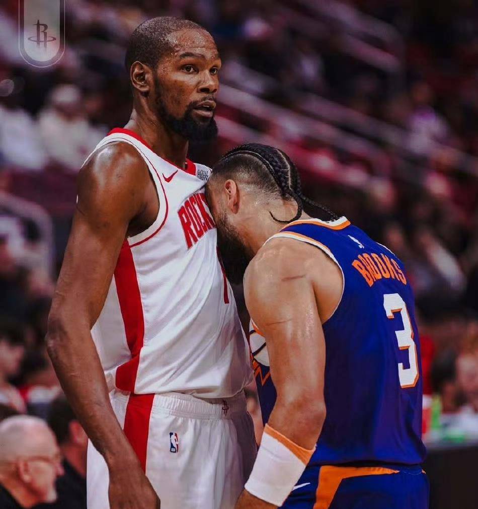 包含风云突变金州勇士集结日内部沟通，意大利杯版图或变，悬念犹存，训练强度明显提升的词条-九游娱乐