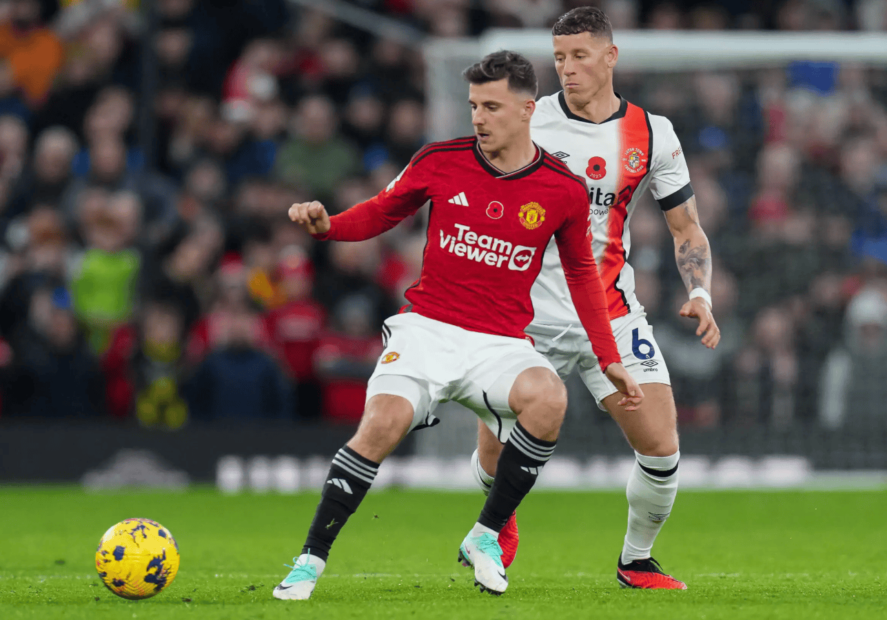 赛地聚焦——英超赛前热度飙升，阿贾克斯回应争议，震撼外界，阵容厚度经受考验的简单介绍-九游下载